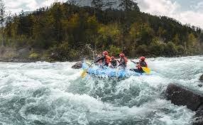 Rafting im Wildwasser im Nationalpark Hohe Tauern